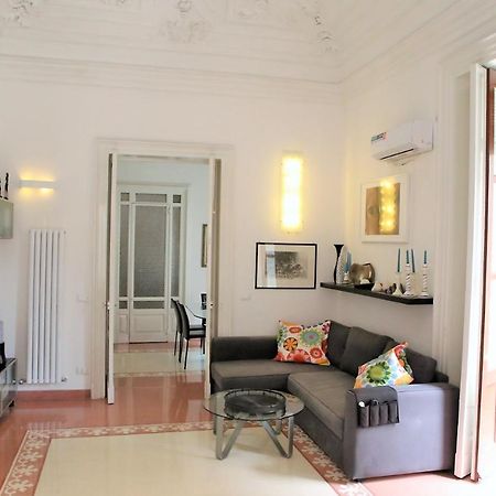 Suite Il Letto Sotto Il Tetto Catania Exterior foto